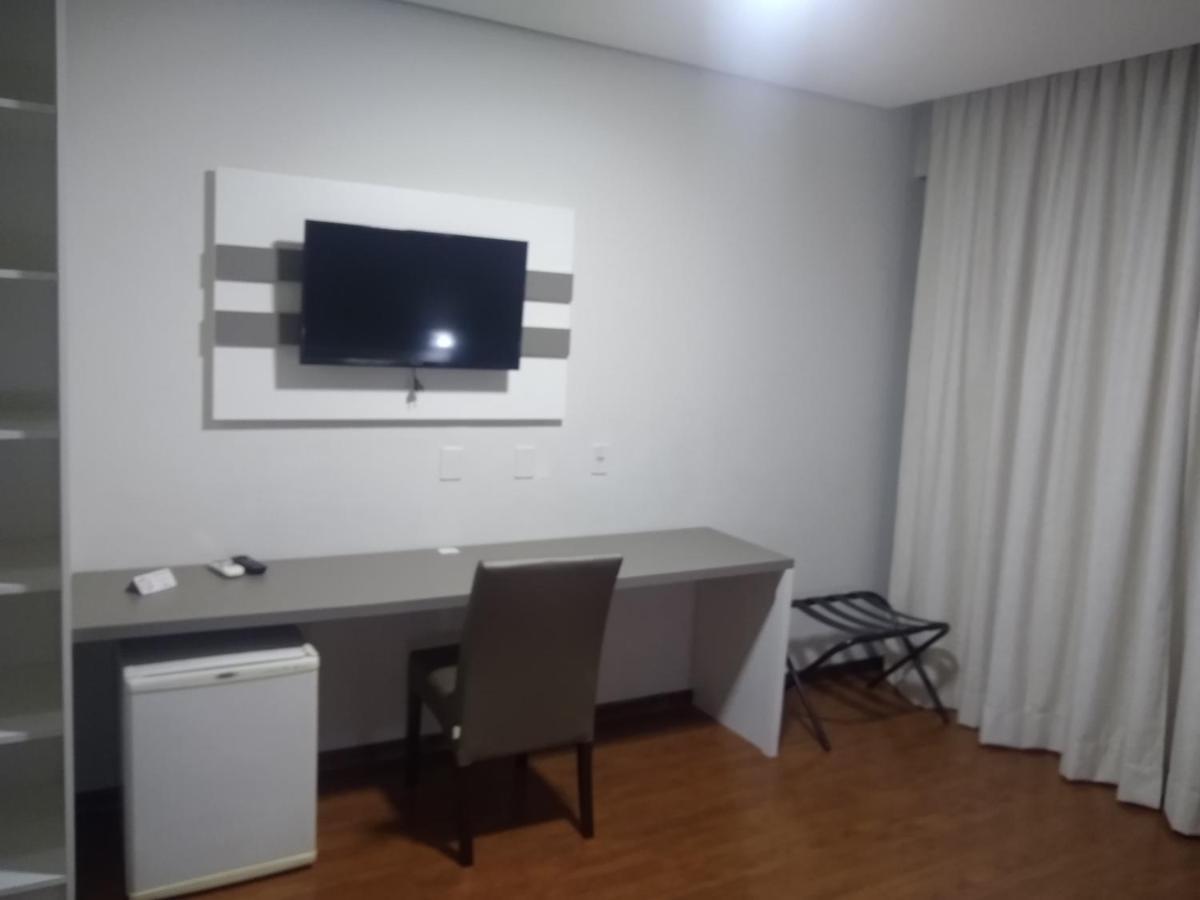 Embaixador Hotel & Centro De Eventos By Fast10 Porto Alegre Esterno foto